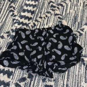Brandy Melville Pattern Shorts | Small